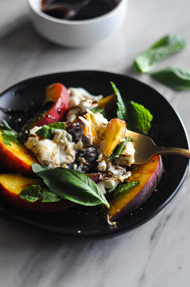 This Peach & Burrata Caprese Salad is a refreshing spin off the OG Caprese Salad. This salad has juicy, ripe peaches, creamy burrata, fresh basil and mint, all drizzled with an easy balsamic reduction.